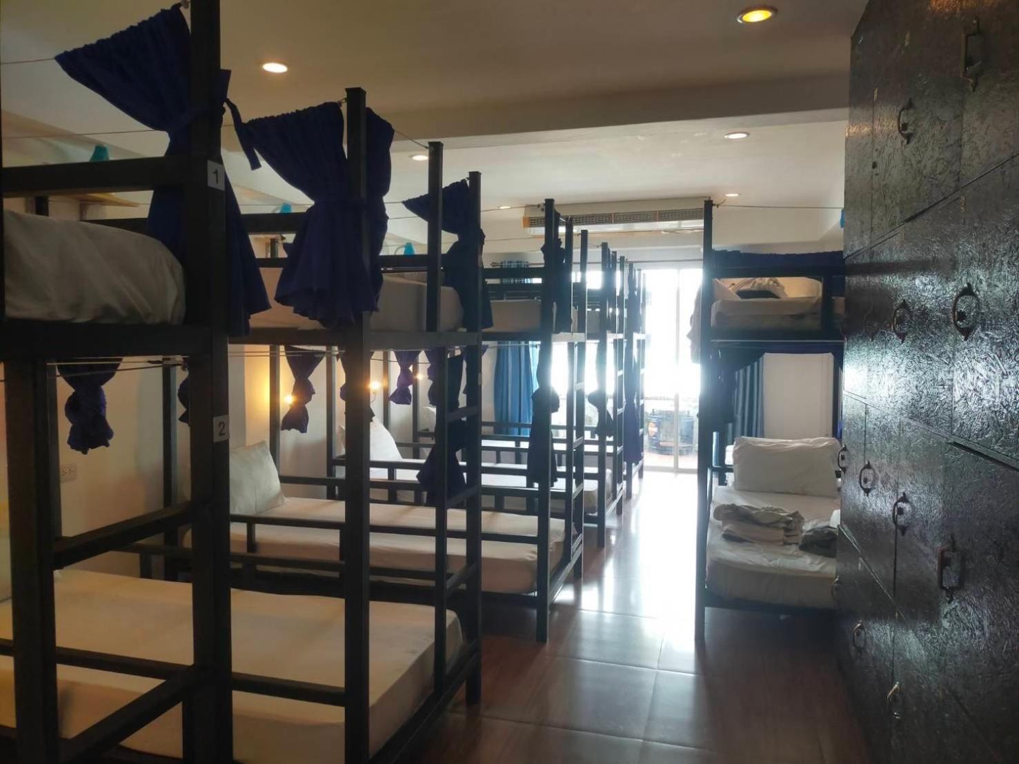 Popeyes Hostel Patong ภายนอก รูปภาพ